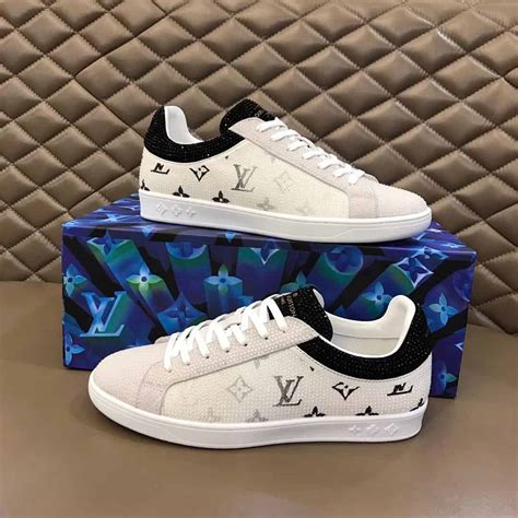 louis vuitton mens sneakers 2015|Louis Vuitton men's sneakers 2021.